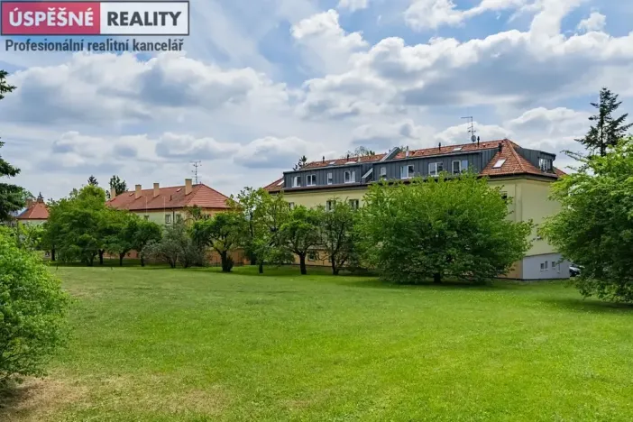 Prodej bytu 2+1, Mníšek pod Brdy, 9. května, 54 m2