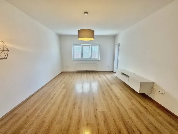 Pronájem bytu 2+kk, Praha - Modřany, K Vystrkovu, 57 m2