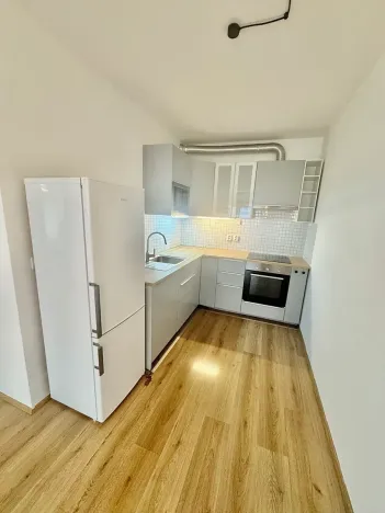 Pronájem bytu 2+kk, Praha - Modřany, K Vystrkovu, 57 m2