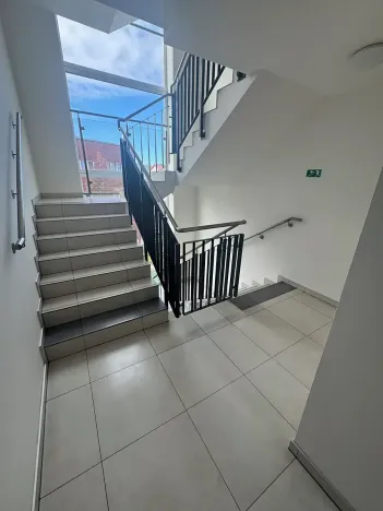 Pronájem bytu 2+kk, Praha - Modřany, K Vystrkovu, 57 m2