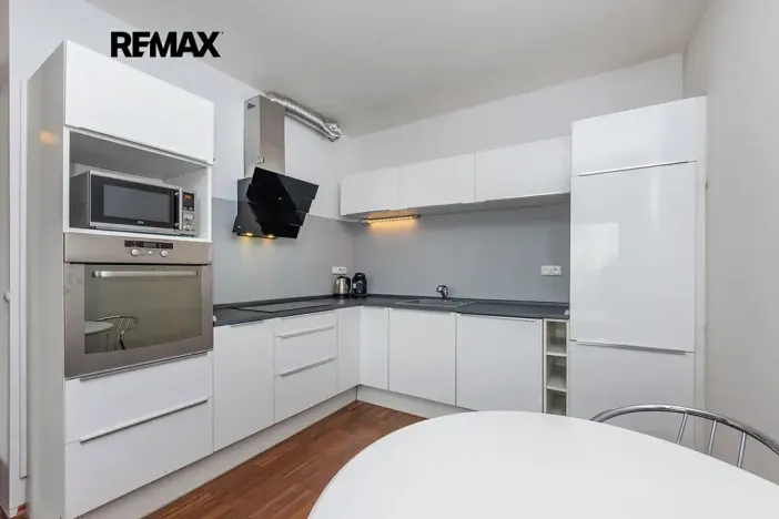 Prodej bytu 2+kk, Praha - Stodůlky, Jeremiášova, 54 m2