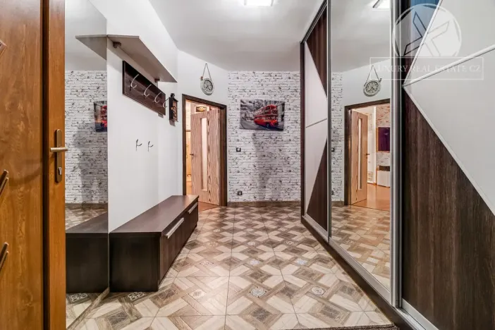 Prodej rodinného domu, Jesenice - Horní Jirčany, 230 m2